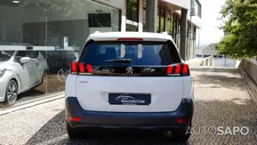 Peugeot 5008 1.2 PureTech Active de 2019