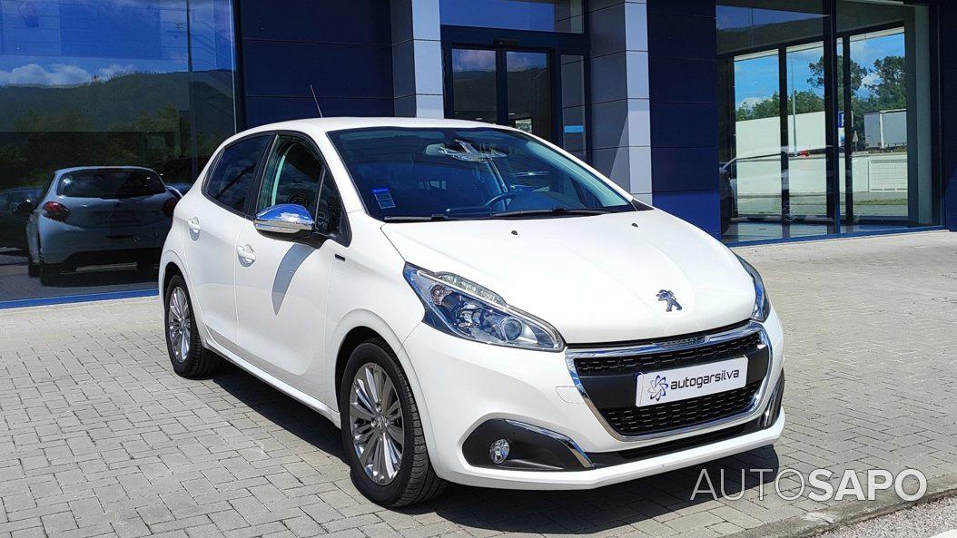 Peugeot 208 1.2 PureTech Life Signature de 2019