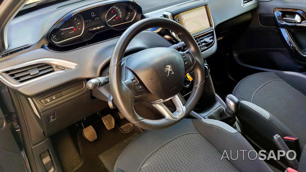 Peugeot 208 1.2 PureTech Style de 2016
