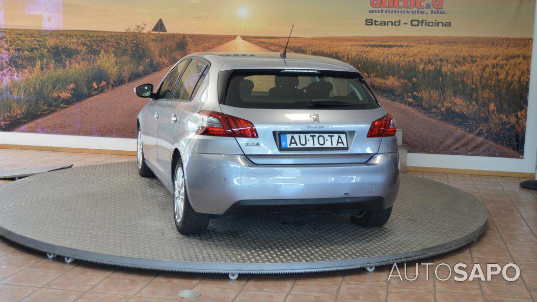 Peugeot 308 1.2 PureTech Active de 2019