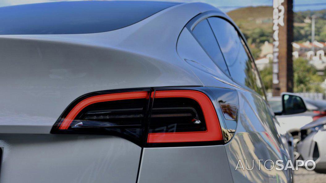 Tesla Model Y Long-Range RWD de 2024