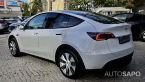 Tesla Model Y Long-Range RWD de 2024