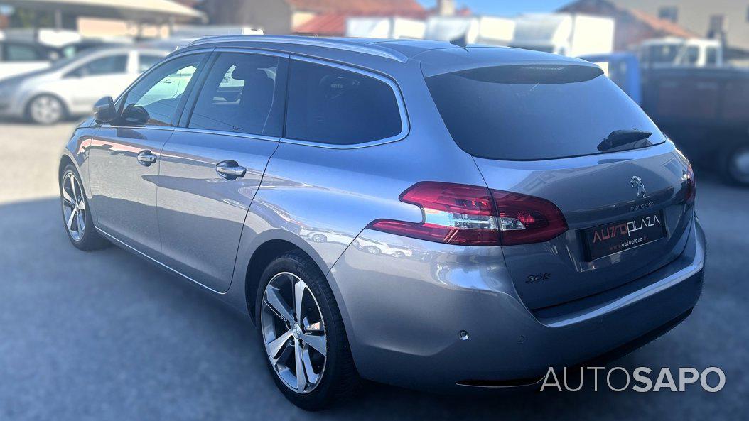 Peugeot 308 1.2 PureTech Allure de 2015