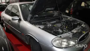 Ford Mondeo 1.8 Ghia de 2000