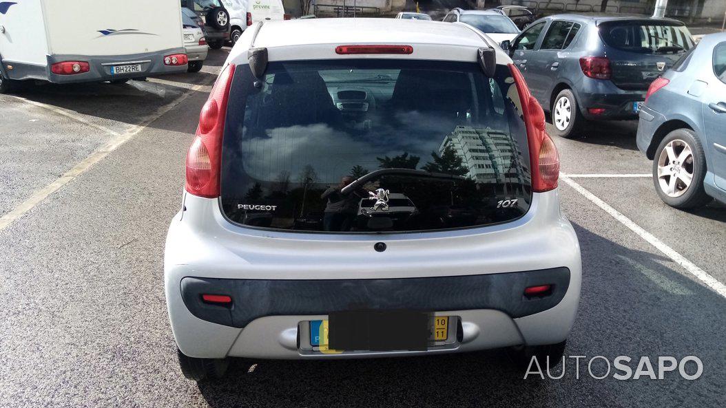 Peugeot 107 1.0 Black&Silver E5 de 2010