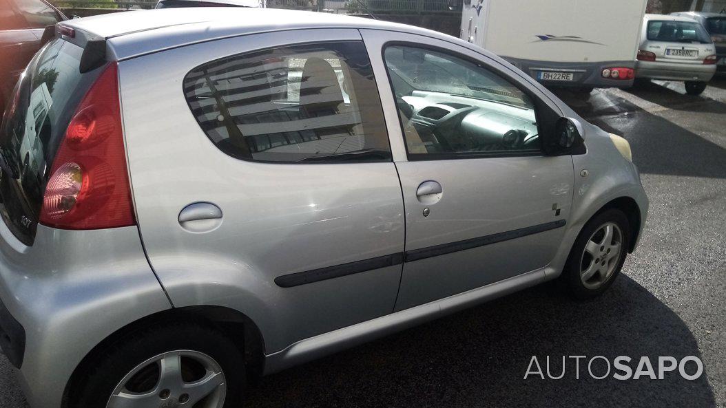 Peugeot 107 1.0 Black&Silver E5 de 2010