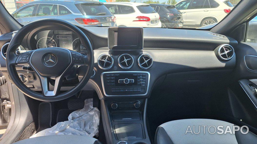 Mercedes-Benz Classe A 180 CDi B.E. Style de 2014