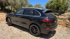 Porsche Cayenne Cayenne S Hybrid Platinum Edition de 2015