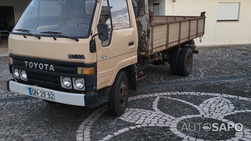 Toyota Dyna 2.8 D 250 BU84L de 1987