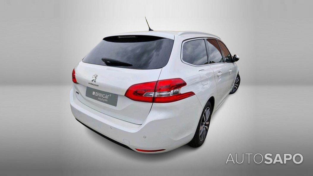 Peugeot 308 1.2 PureTech Allure EAT8 de 2020