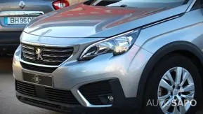 Peugeot 5008 1.2 PureTech Active de 2019