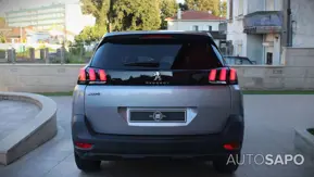 Peugeot 5008 1.2 PureTech Active de 2019