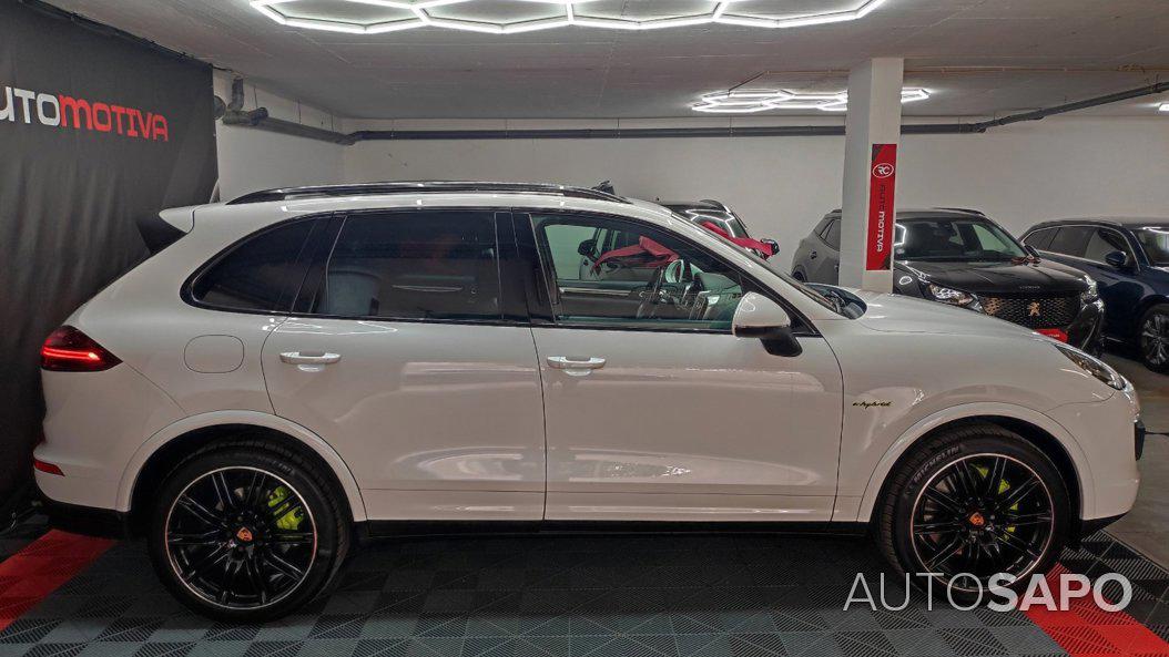 Porsche Cayenne S E-Hybrid Platinum Edition de 2017