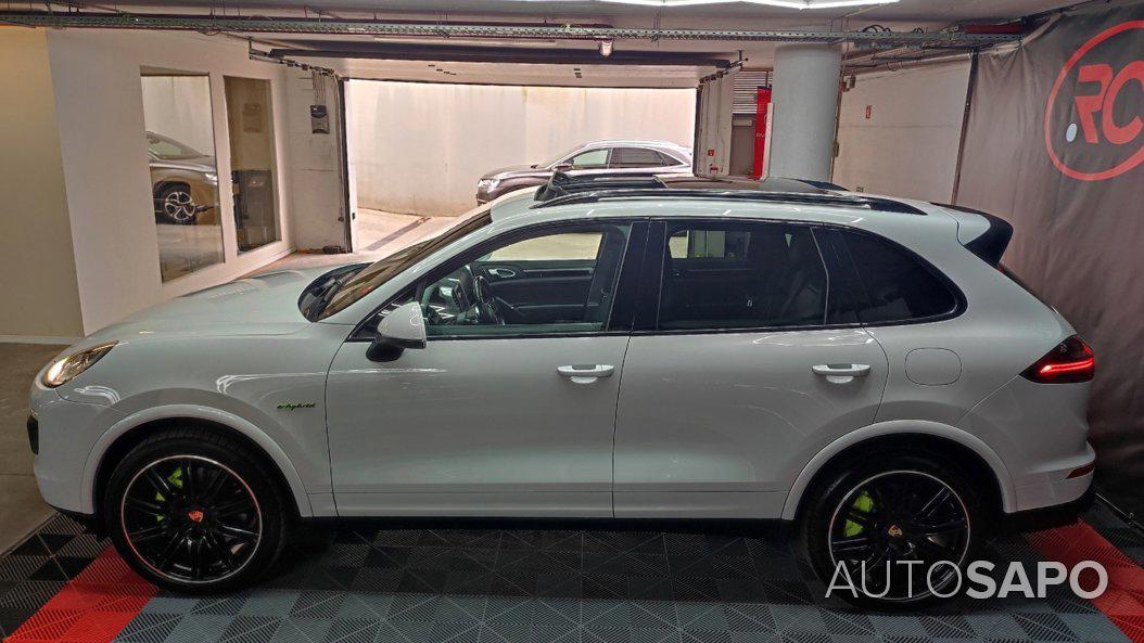 Porsche Cayenne S E-Hybrid Platinum Edition de 2017