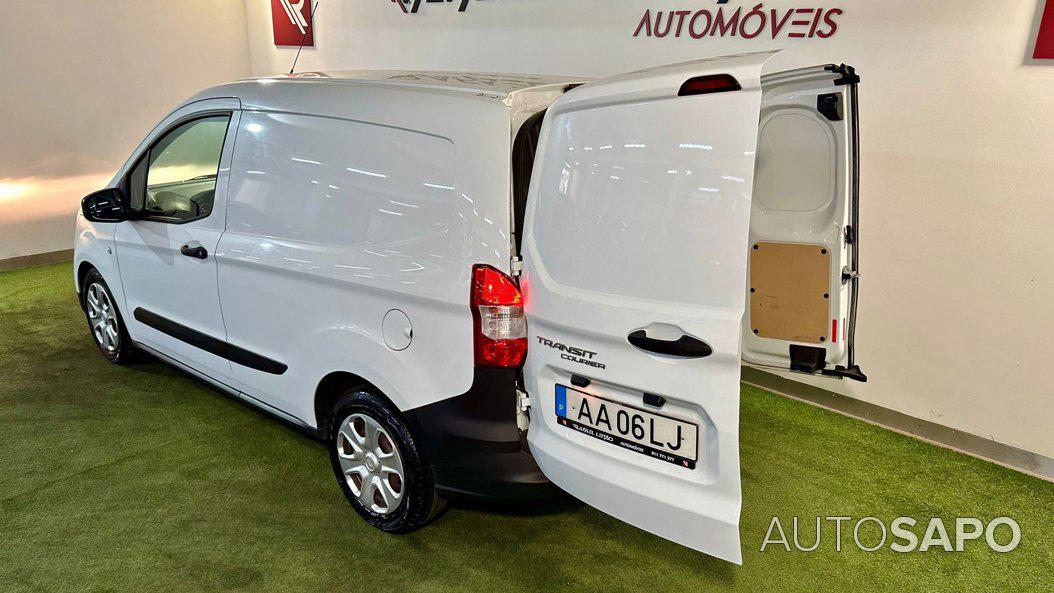 Ford Transit Courier de 2020