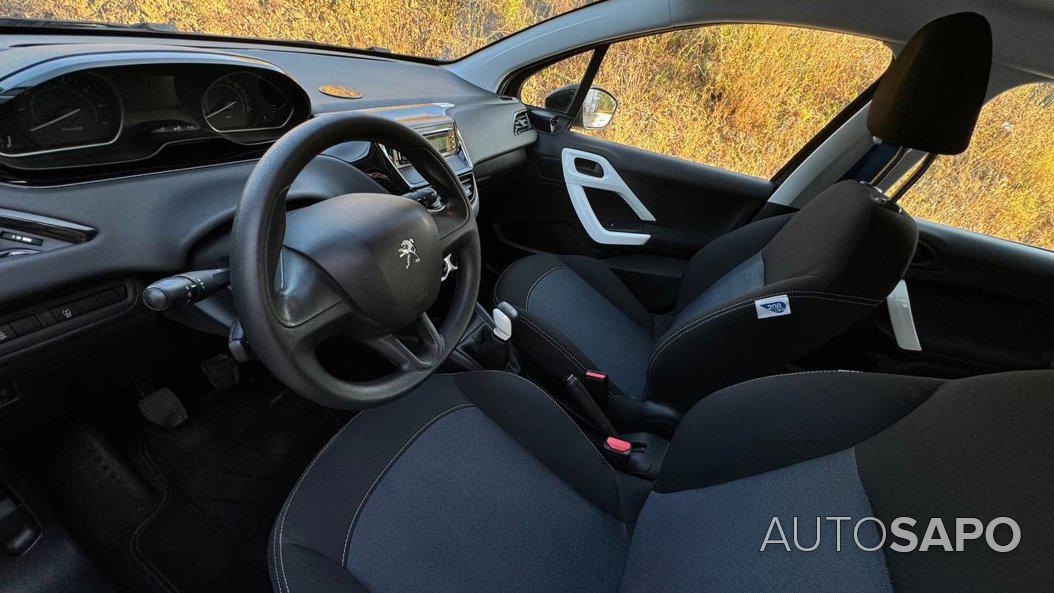 Peugeot 208 1.2 PureTech Active de 2015