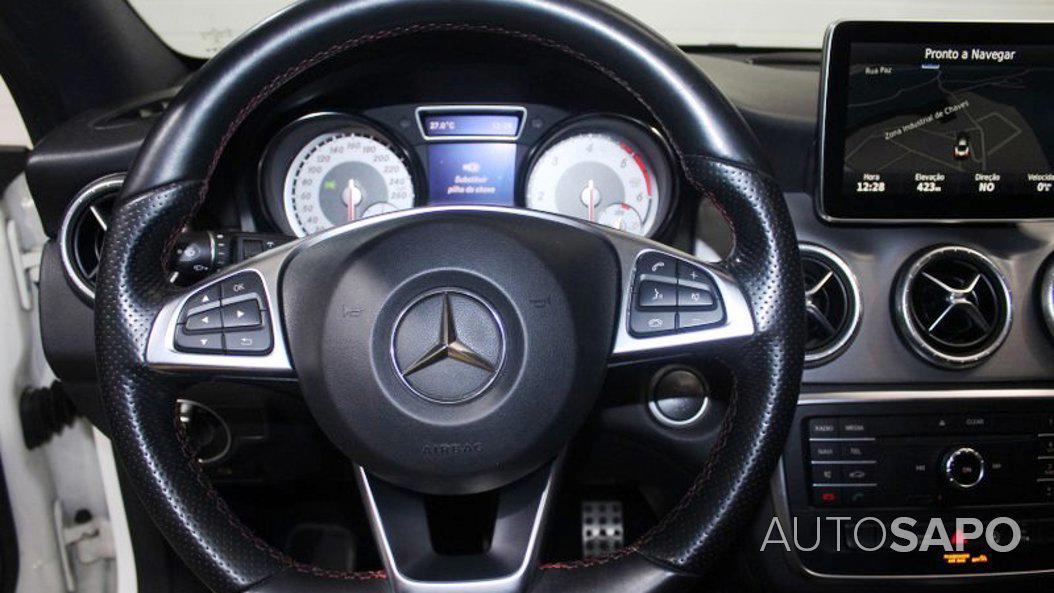 Mercedes-Benz Classe CLA 200 d AMG Line de 2016