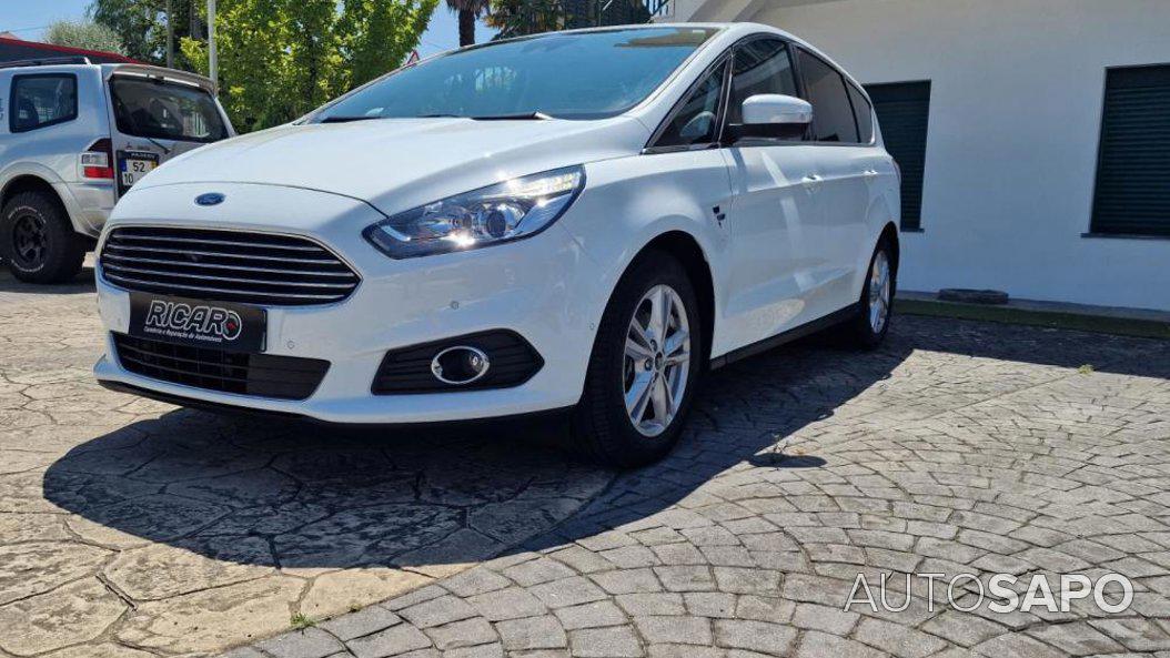 Ford S-Max 2.0 TDCi Titanium 5L de 2015