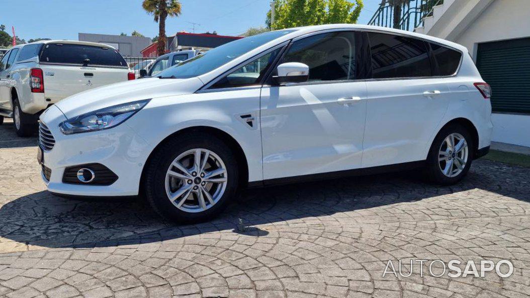 Ford S-Max 2.0 TDCi Titanium 5L de 2015