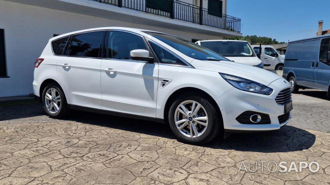 Ford S-Max 2.0 TDCi Titanium 5L de 2015