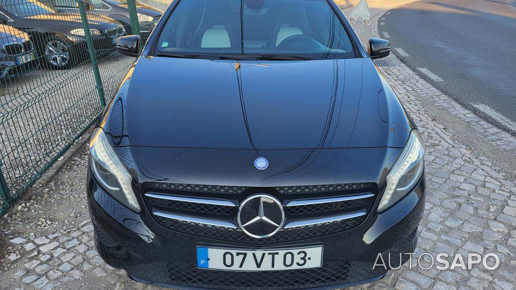 Mercedes-Benz Classe A 180 CDi BlueEfficiency Style de 2014