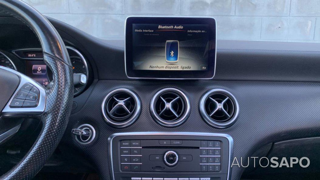 Mercedes-Benz Classe A 180 d AMG Line Aut. de 2015