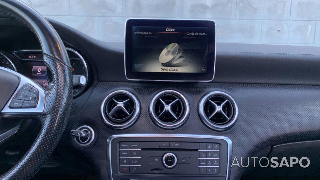 Mercedes-Benz Classe A 180 d AMG Line Aut. de 2015