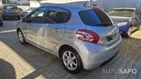 Peugeot 208 de 2015