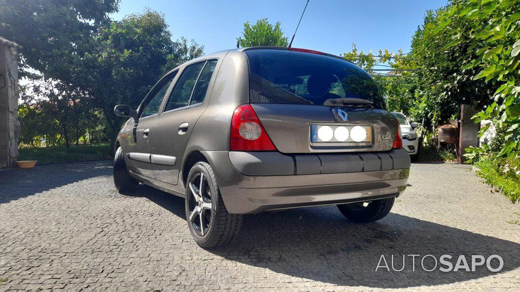 Renault Clio 1.9 dTi RXE de 2001