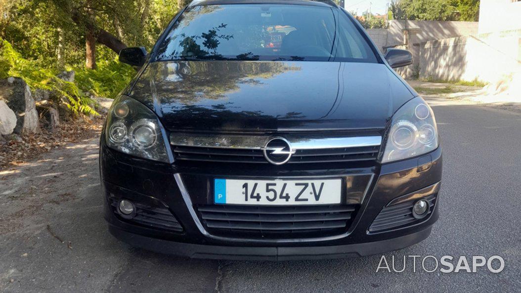 Opel Astra 1.4 Cosmo de 2005