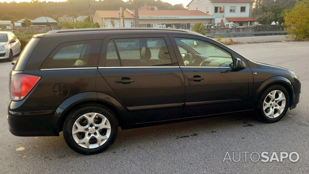 Opel Astra 1.4 Cosmo de 2005