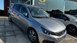 Peugeot 308 1.2 PureTech Allure EAT8 de 2020