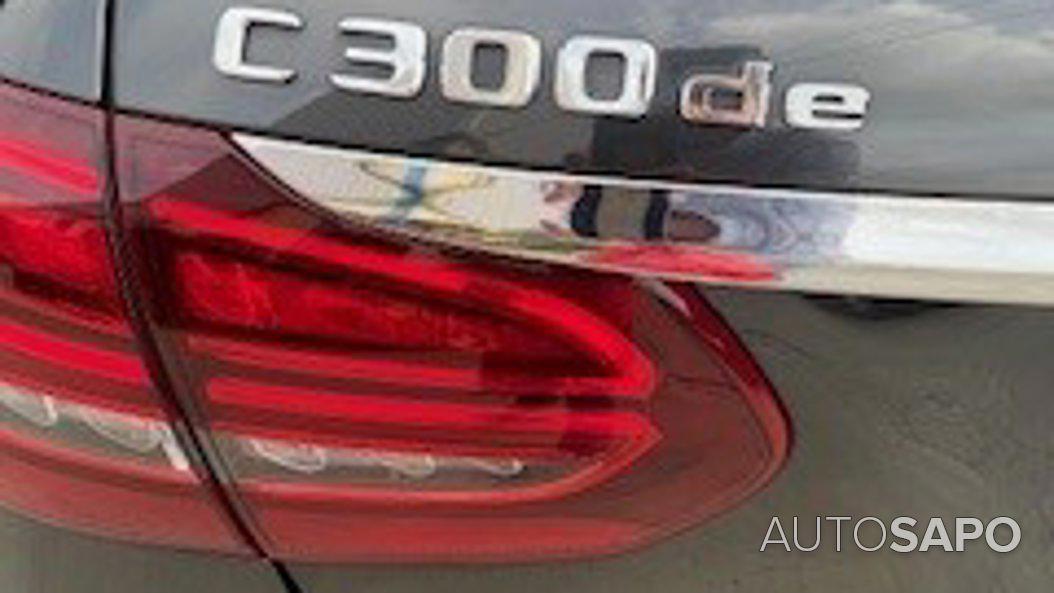 Mercedes-Benz Classe C 300 de AMG Line de 2020