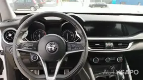 Alfa Romeo Stelvio de 2017