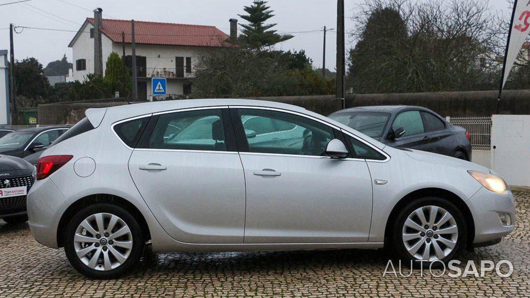 Opel Astra de 2010