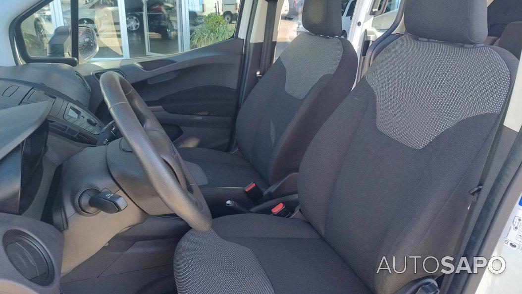 Ford Tourneo Courier 1.5 TDCi Ambiente de 2019