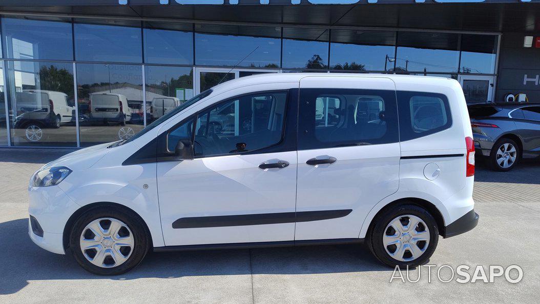 Ford Tourneo Courier 1.5 TDCi Ambiente de 2019