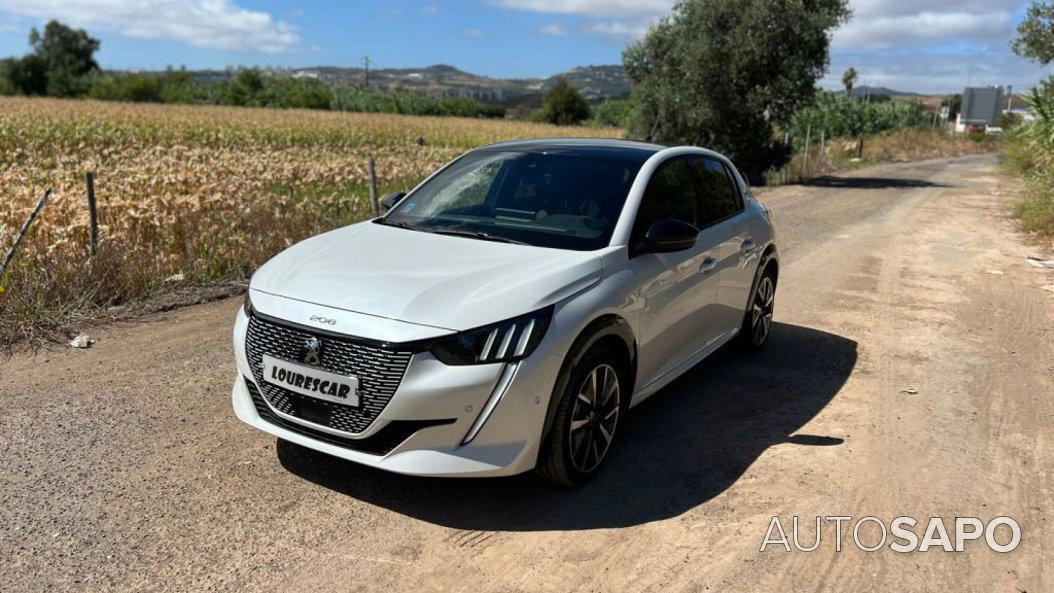 Peugeot E-208 GT de 2022