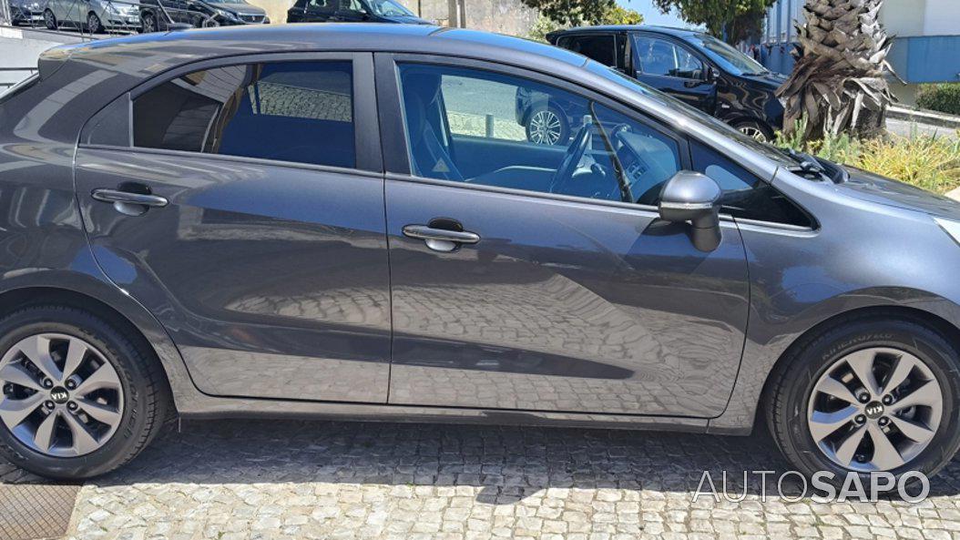 Kia Rio 1.2 CVVT Prime Edition de 2015