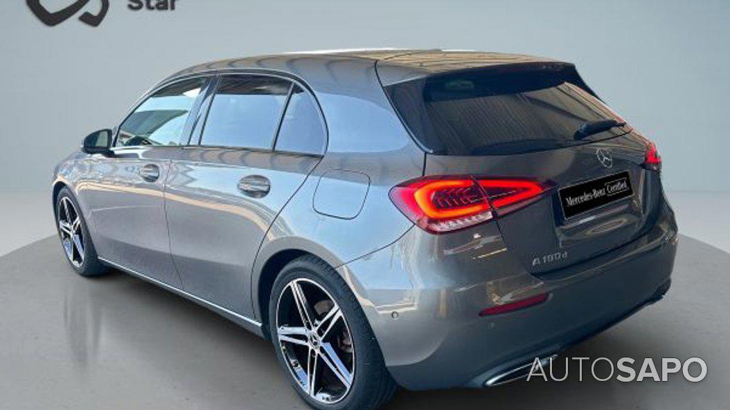 Mercedes-Benz Classe A 180 d Progressive Aut. de 2019