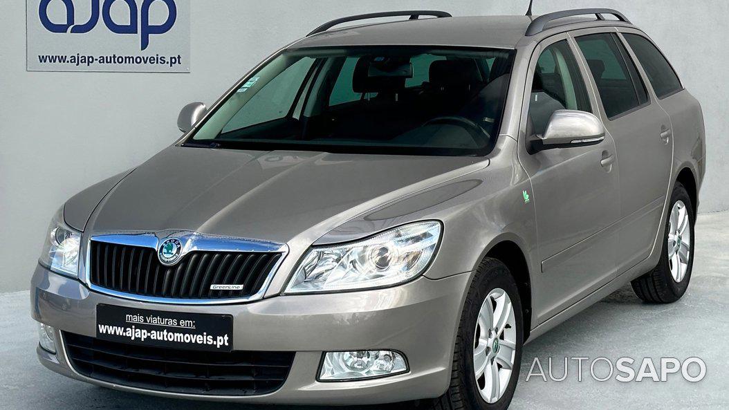 Skoda Octavia 1.6 TDi Ambiente DSG de 2012