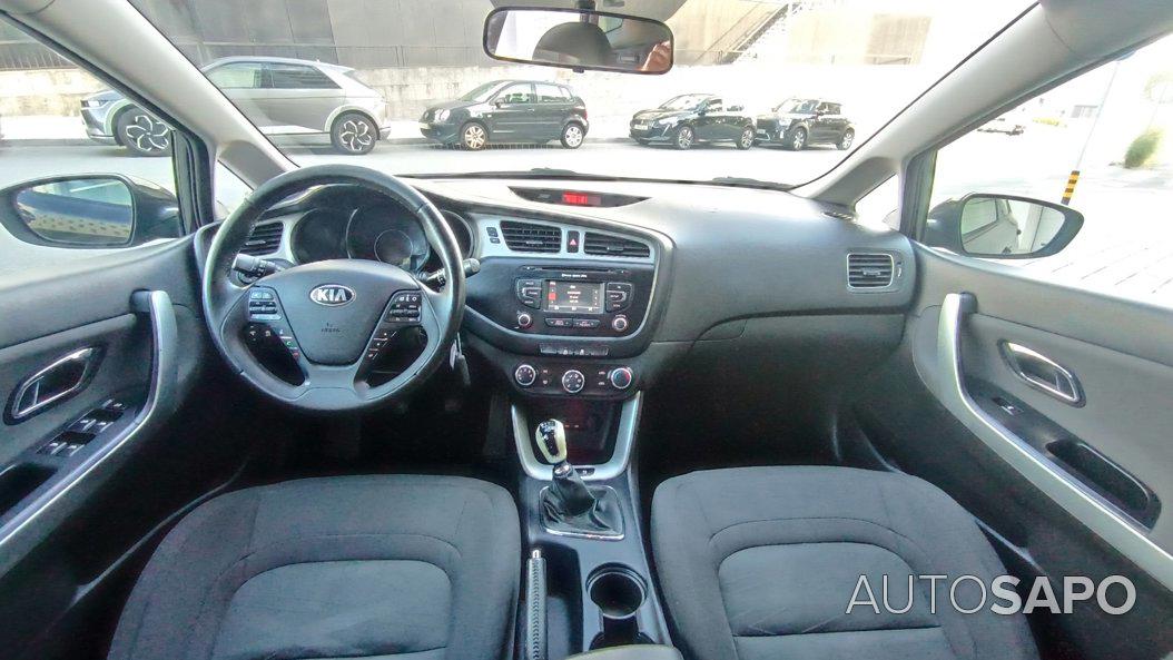 Kia Ceed 1.6 CRDi TX de 2013