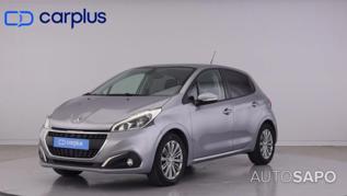 Peugeot 208 1.2 PureTech Life Signature de 2019