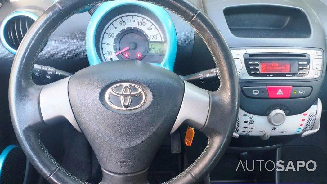 Toyota Aygo 1.0 Plus de 2013