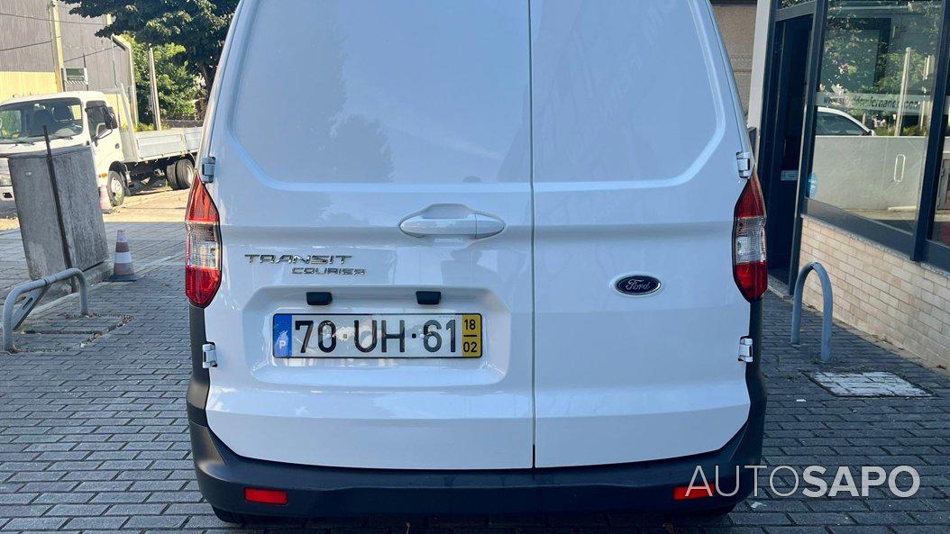 Ford Transit Courier de 2018