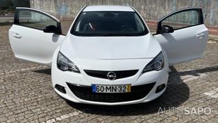 Opel Astra 1.4 T S/S 140g de 2011