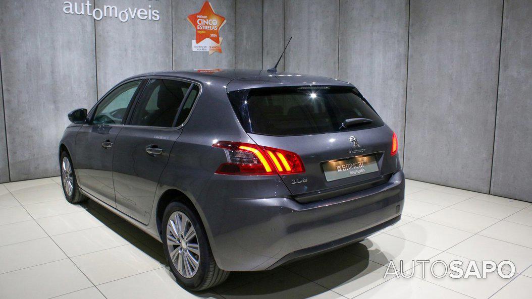 Peugeot 308 1.2 PureTech Allure EAT8 de 2021