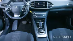 Peugeot 308 1.2 PureTech Allure EAT8 de 2021