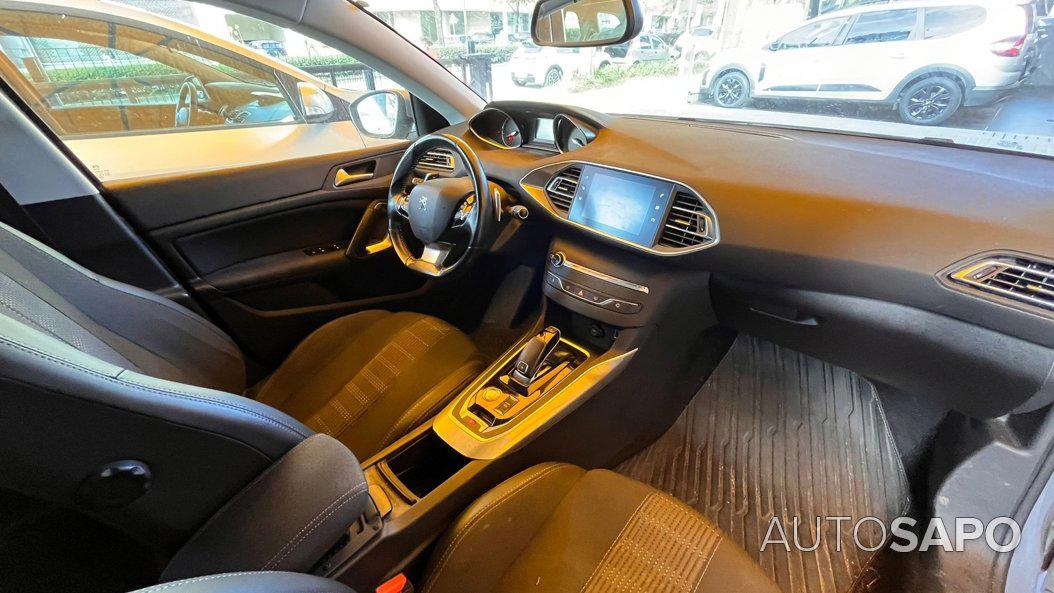 Peugeot 308 1.2 PureTech Allure de 2020