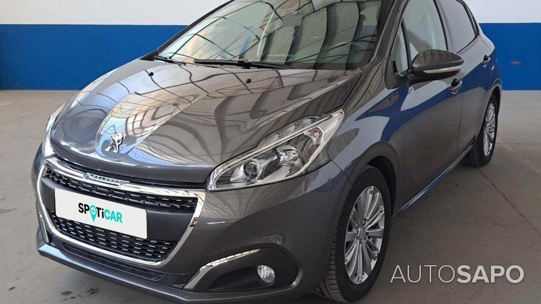 Peugeot 208 1.2 PureTech Life Signature de 2019